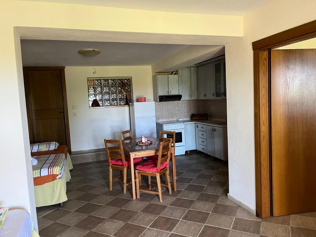 إيريسوس Guesthouse Kaliepia المظهر الخارجي الصورة